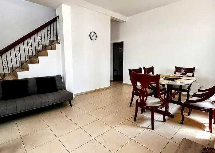 Casa Naty Crespo